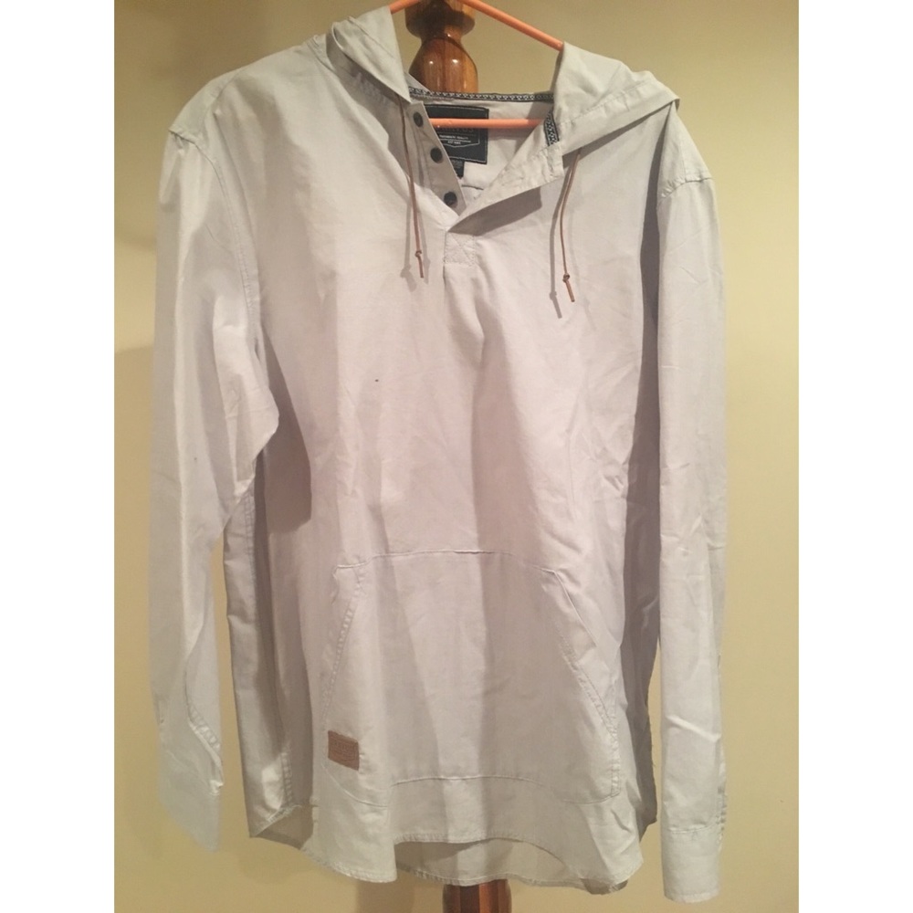 Dravus long sleeve shirt with a hood